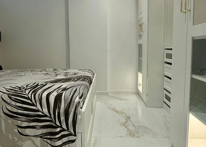 Apartament Le Soleil Tropezien, Somptueux 2 Pieces - Terrasse Vue Mentona