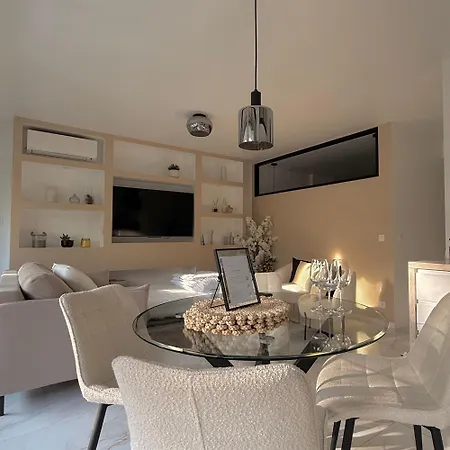 Le Soleil Tropezien, Somptueux 2 Pièces, Vue Mer, Terrasse Menton