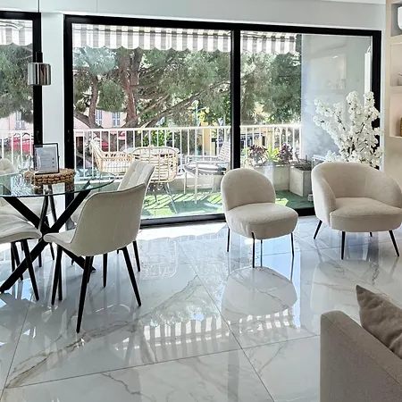 Le Soleil Tropezien, Somptueux 2 Pieces - Terrasse Vue מנטון