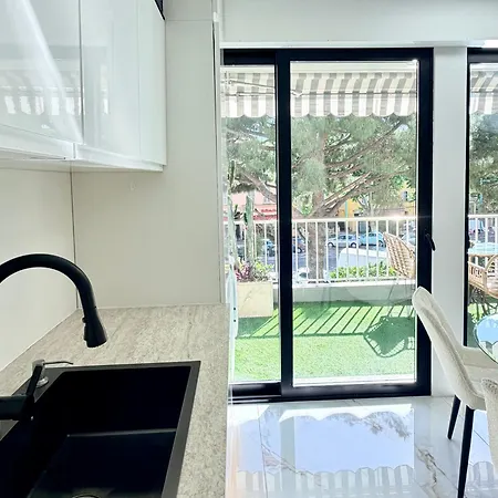 Le Soleil Tropezien, Somptueux 2 Pieces - Terrasse Vue דירה *