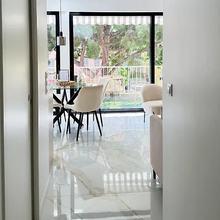 Le Soleil Tropezien, Somptueux 2 Pieces - Terrasse Vue דירה