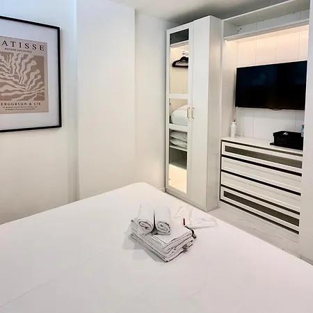 Le Soleil Tropezien, Somptueux 2 Pieces - Terrasse Vue דירה *