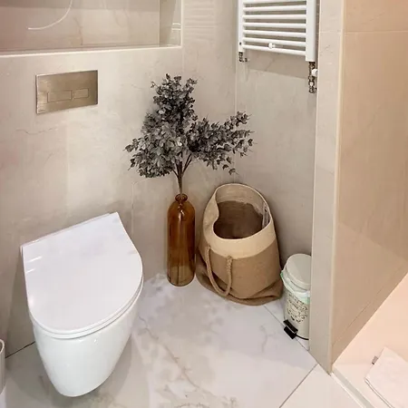 דירה Le Soleil Tropezien, Somptueux 2 Pieces - Terrasse Vue מנטון