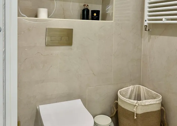 Le Soleil Tropezien, Somptueux 2 Pieces - Terrasse Vue * Menton