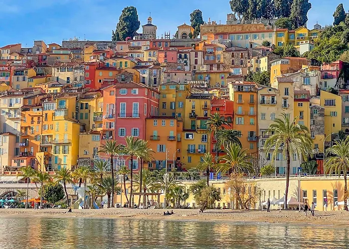 Le Soleil Tropezien, Somptueux 2 Pieces - Terrasse Vue Menton