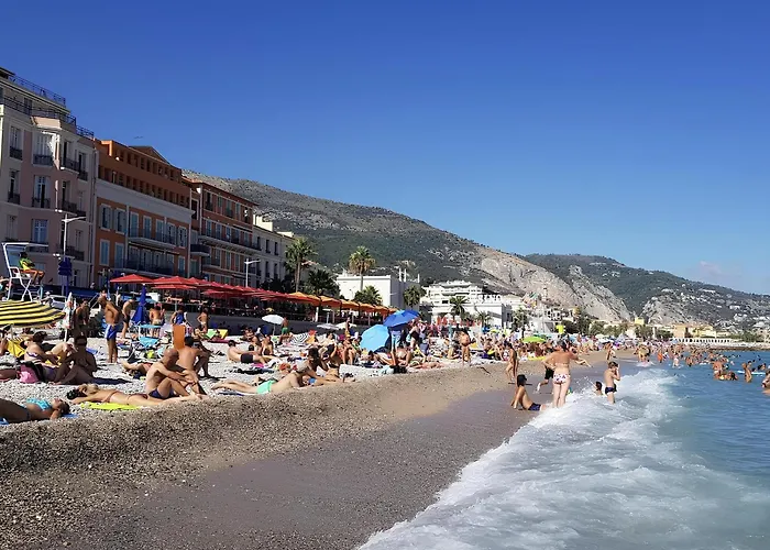 Le Soleil Tropezien, Somptueux 2 Pieces - Terrasse Vue 아파트 멍똥